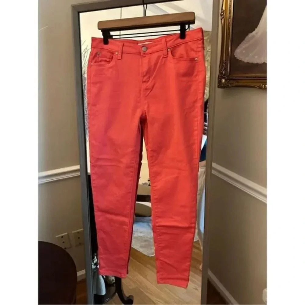 Truth & Theory High-Rise Cropped Ankle Pants in Coral Pink